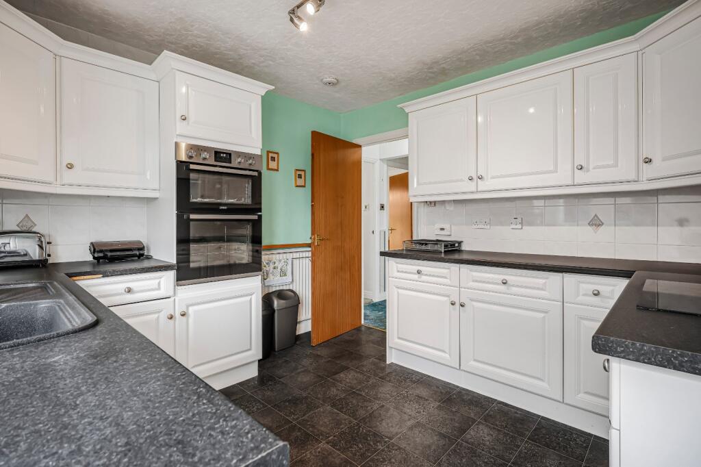 House in Bradford - View 5