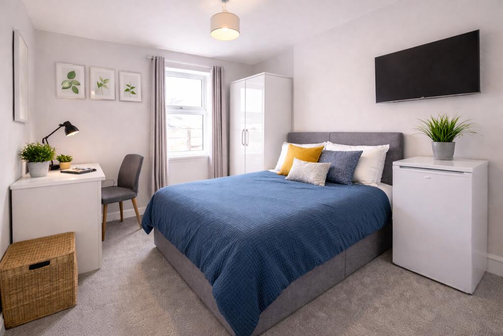 Main image of property: 57 Hewson Road, Lincoln, Lincolnshire, LN1 1RZ, United Kingdom