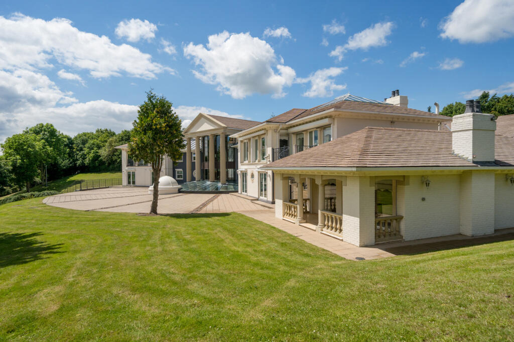 Main image of property: Sherbourne Hill, Warwickshire, CV35