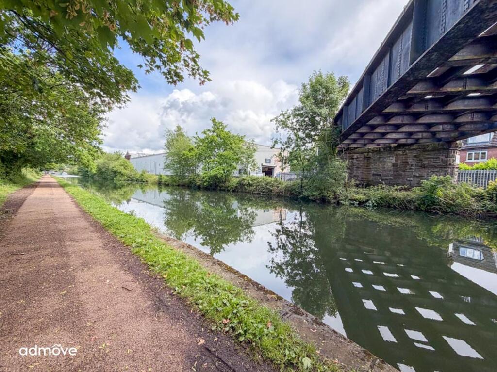 Downs Drive, Timperley, WA14 – pohled 4
