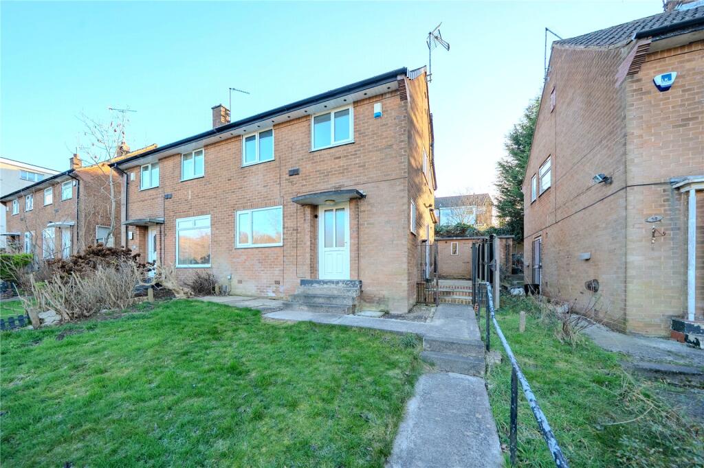 Main image of property: Queenshill Crescent, Leeds, West Yorkshire
