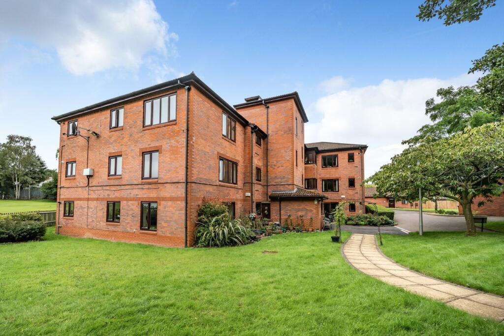 Clarence Road, Sutton Coldfield, B74 - More