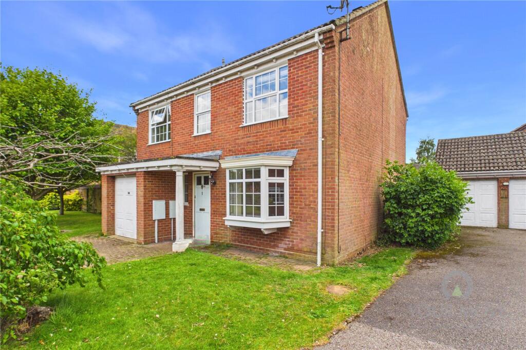 Main image of property: Wren Close, Buckingham, Buckinghamshire, MK18