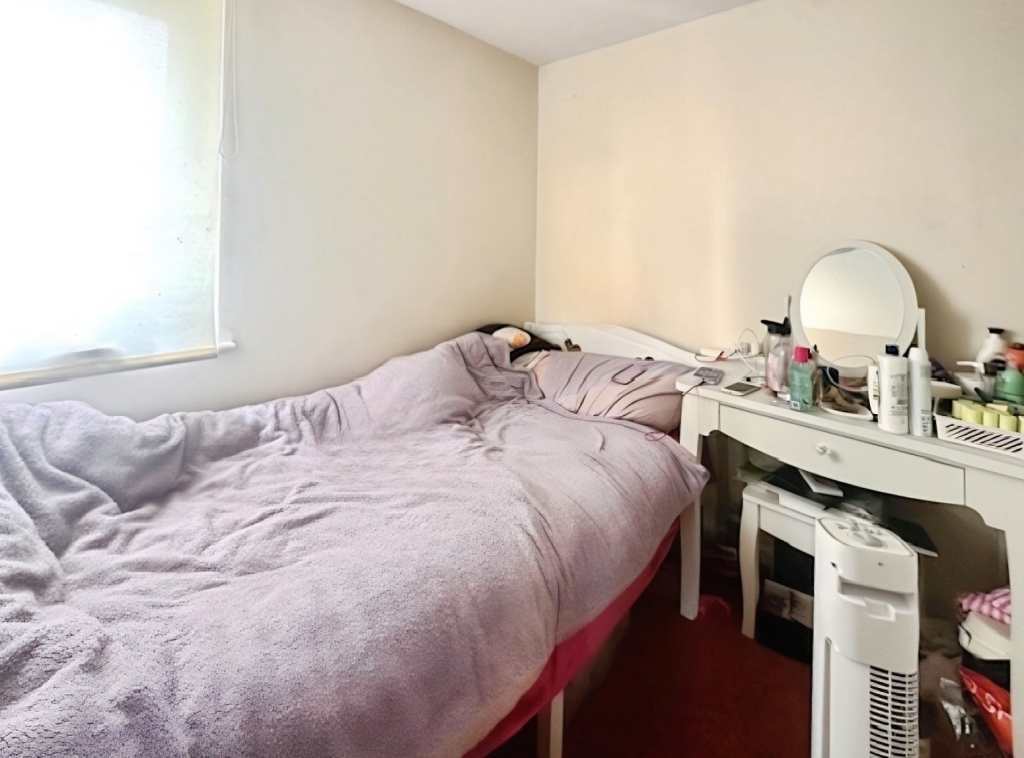 Apartment in Cambridge - View 3
