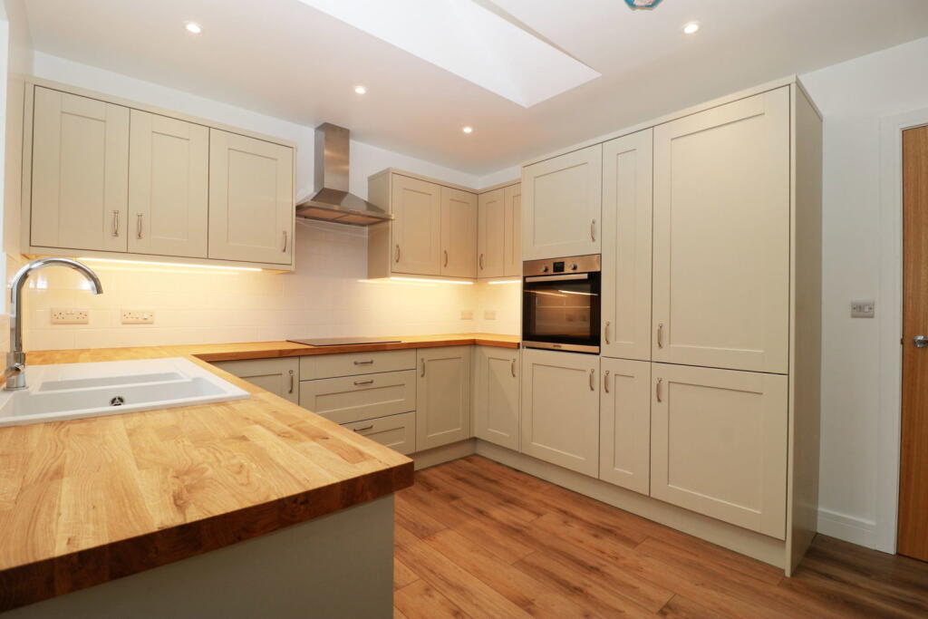 House in Truro - View 3
