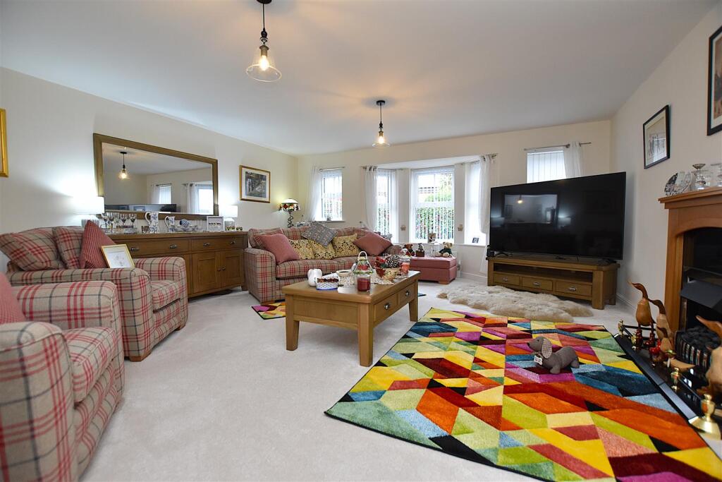 House in Llandudno - View 3