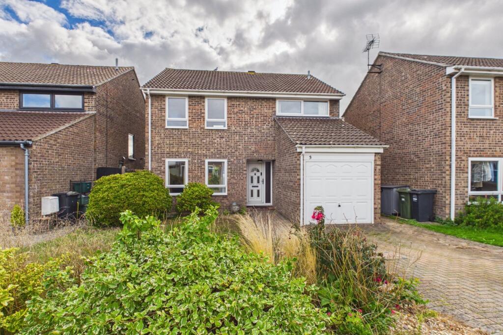 Main image of property: Ridge Close, Portishead, Bristol, BS20