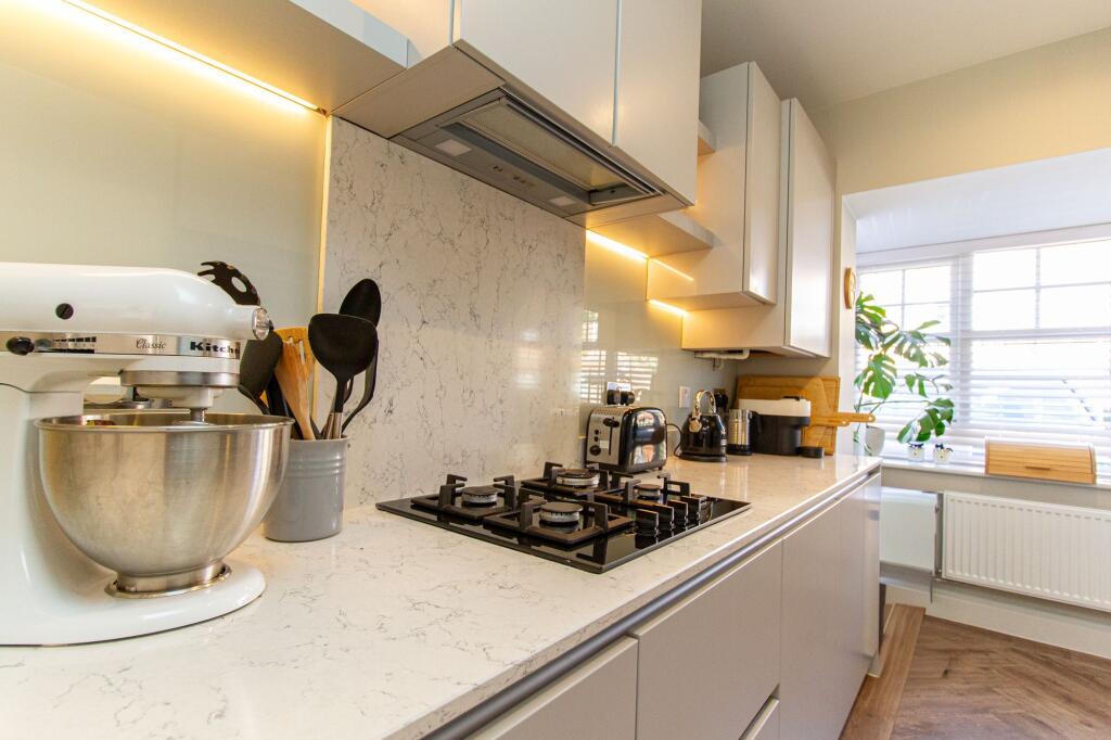 House in Guildford - View 5