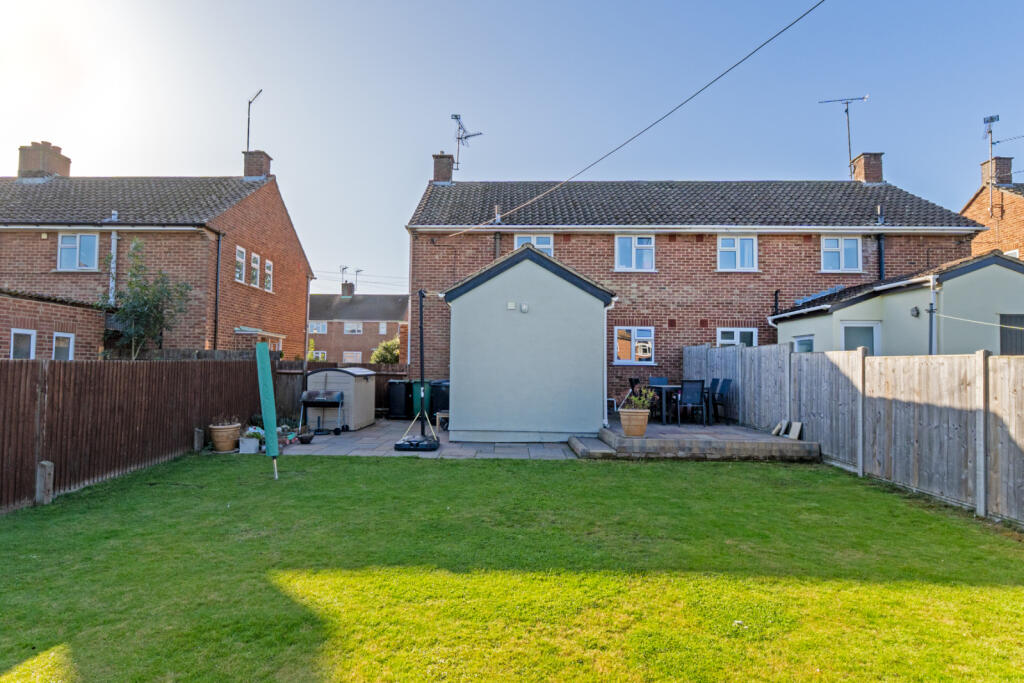 Skeins Way, Clavering, Saffron Walden, Essex, CB11 photo 4