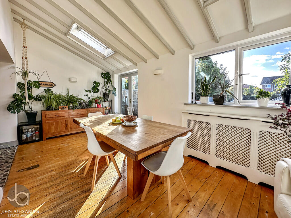 Dugard Avenue, Colchester – pohled 2
