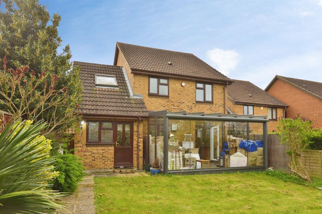 Main image of property: Chalfont Close, Bradville, Milton Keynes