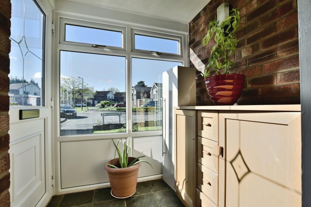 Mereside Close, Cheadle Hulme, Cheadle, Greater Manchester, SK8 photo 3