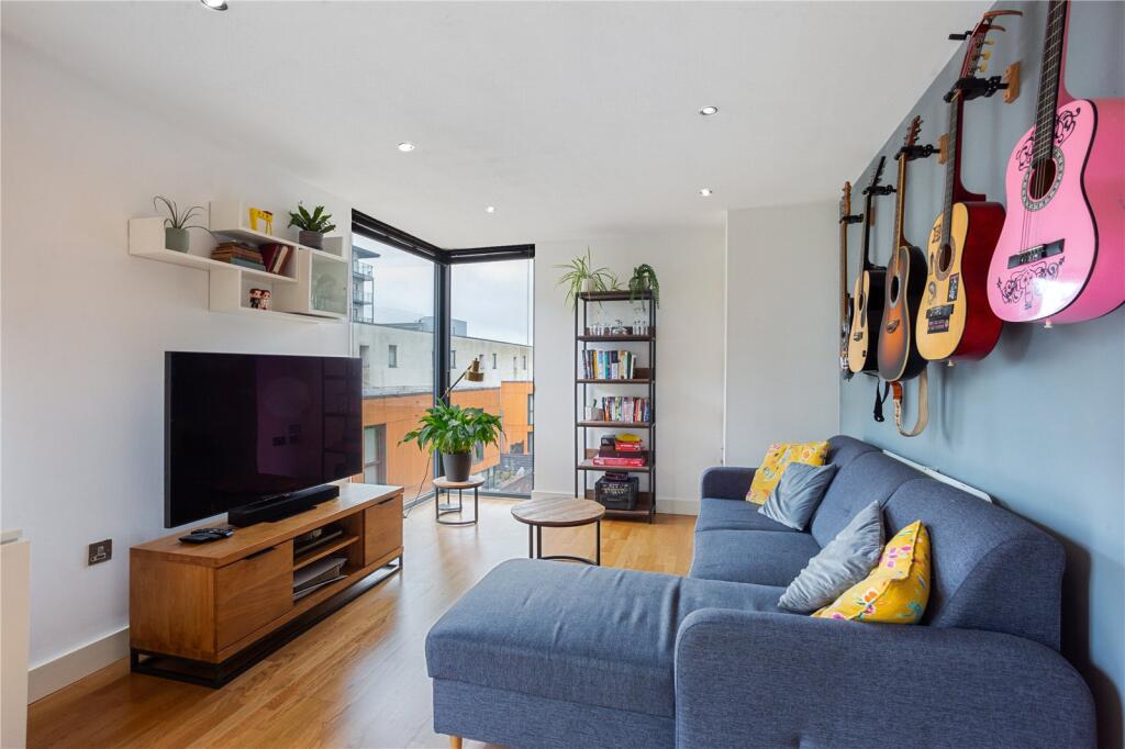Apartment in Manchester, Greater Manchester - View 2