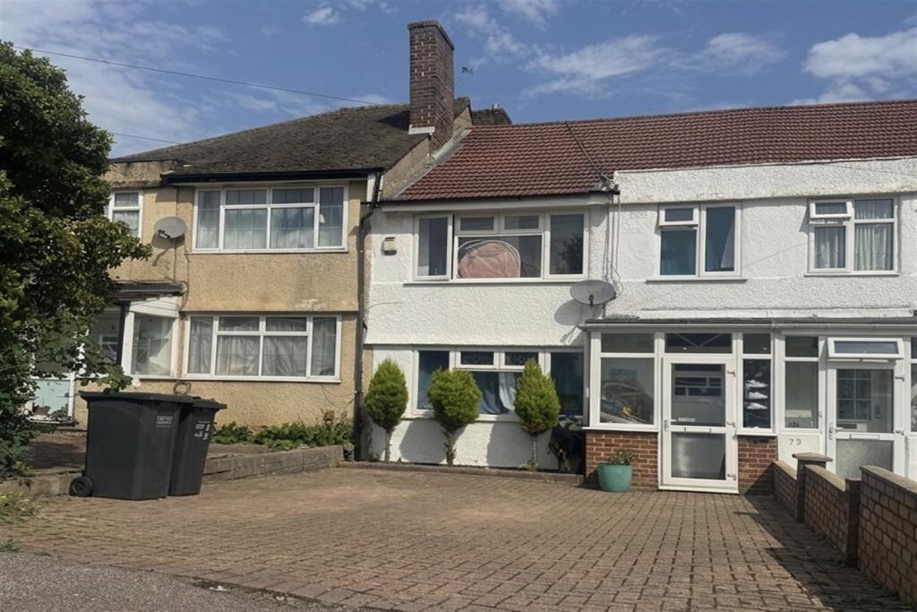 Main image of property: Benhurst Gardens, CR2