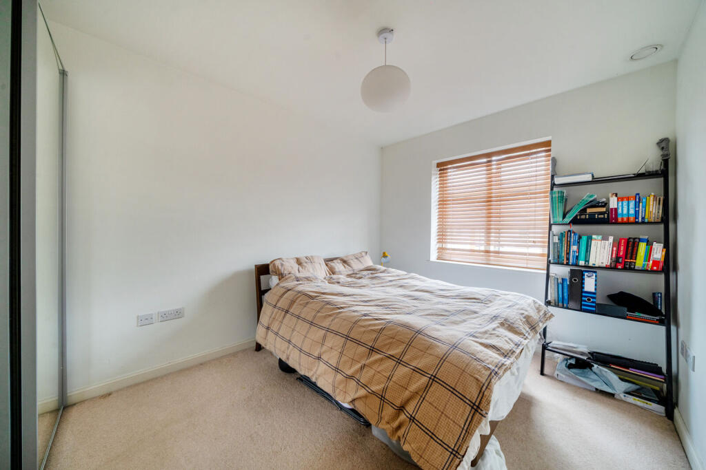 Apartment in London - View 4