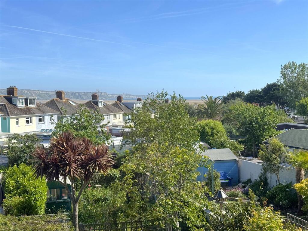 Lyndale Road, Wyke Regis photo 2