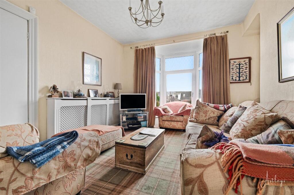 House in Swansea, Uplands - View 2
