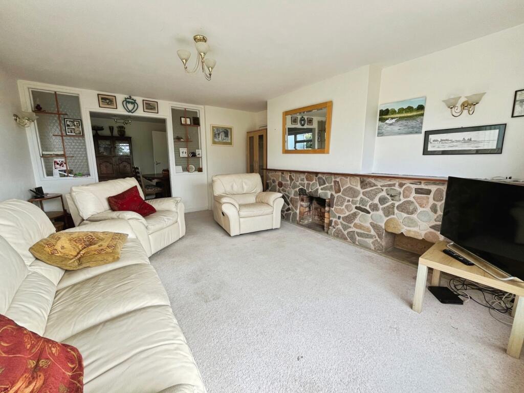 House in Freshwater, Pound Green - View 5