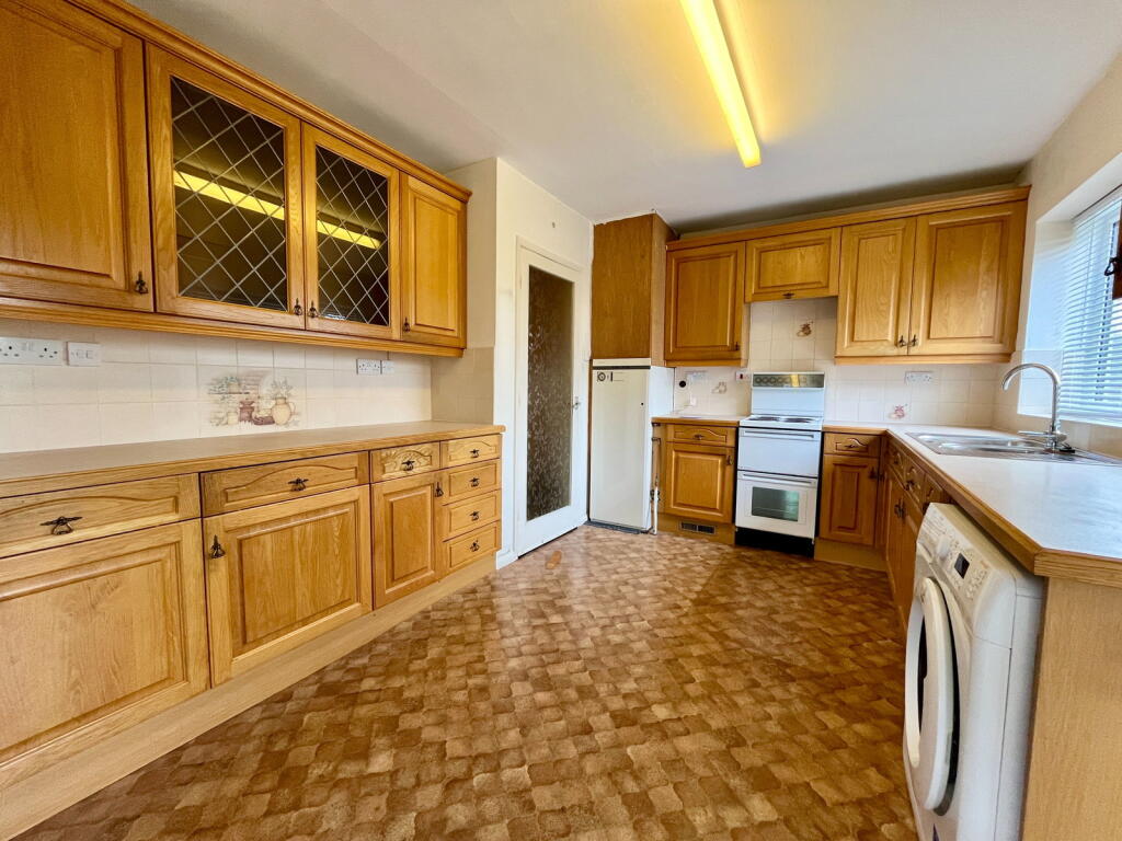 1 Mount Drive, Leyburn photo 3