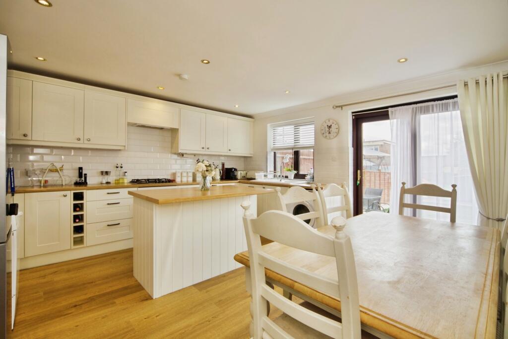 House in London - View 5