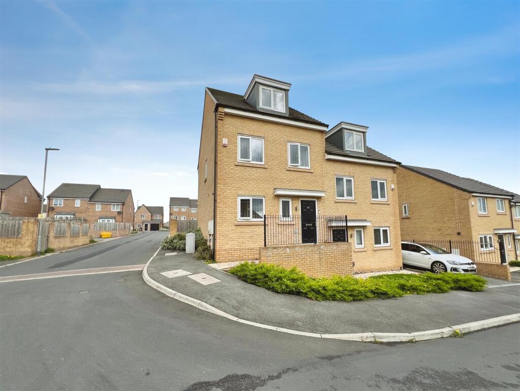Main image of property: Quarry Bank Road, Bradford, BD2 3GL