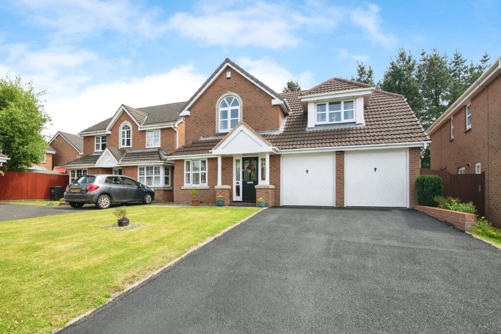 Main image of property: Snowshill Gardens, Dudley, DY1