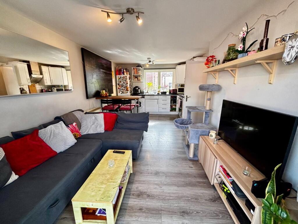 Apartment in Bristol, Stokes Croft, St Paul's - View 5