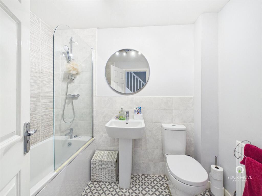 House in North Tyneside, East Benton Rise, Holystone - More