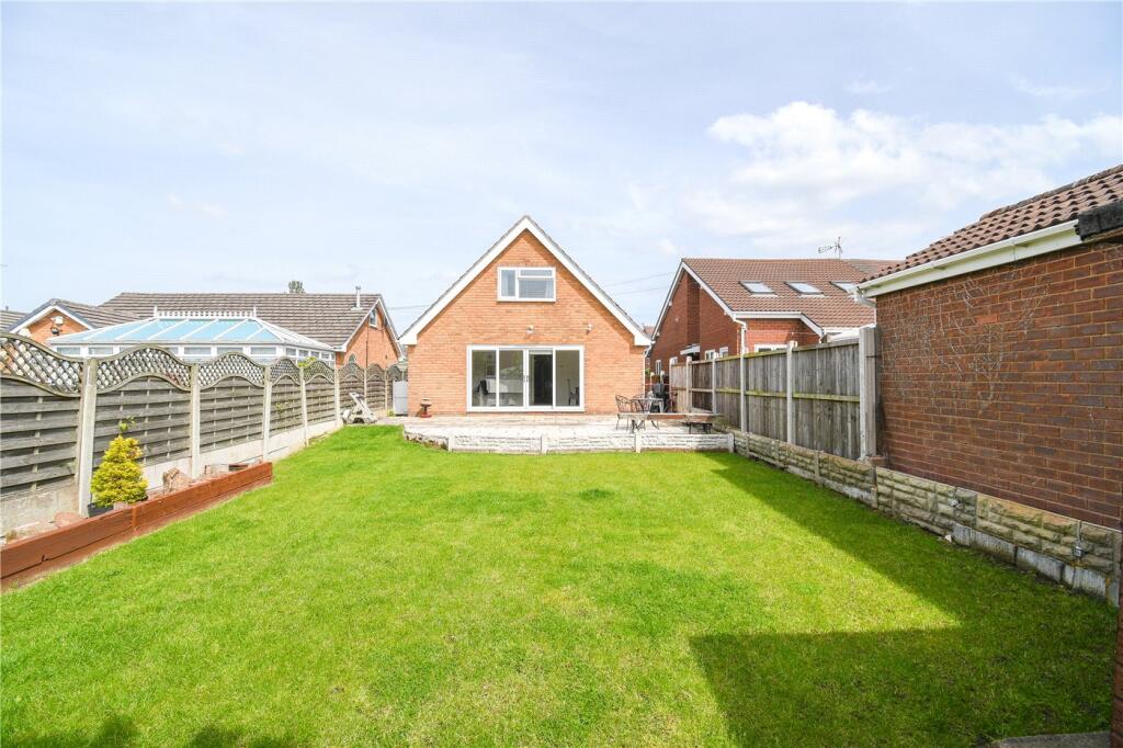 House in Wirral, Liverpool City Region - More
