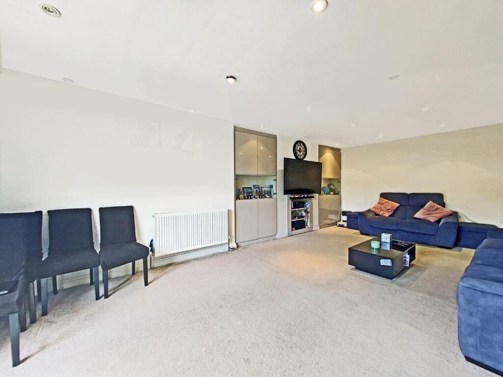 House in London - View 4