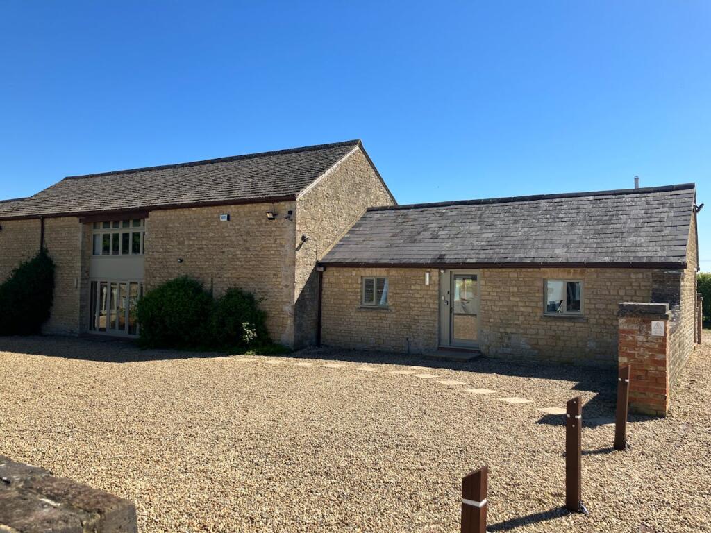 Main image of property: Unit 5, Gate Farm, Park Road, Woodstock, OX20 1DB