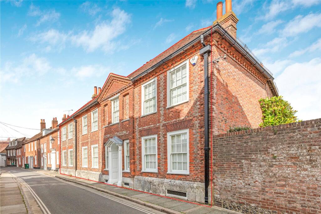 Main image of property: Lion Street, Chichester, West Sussex, PO19