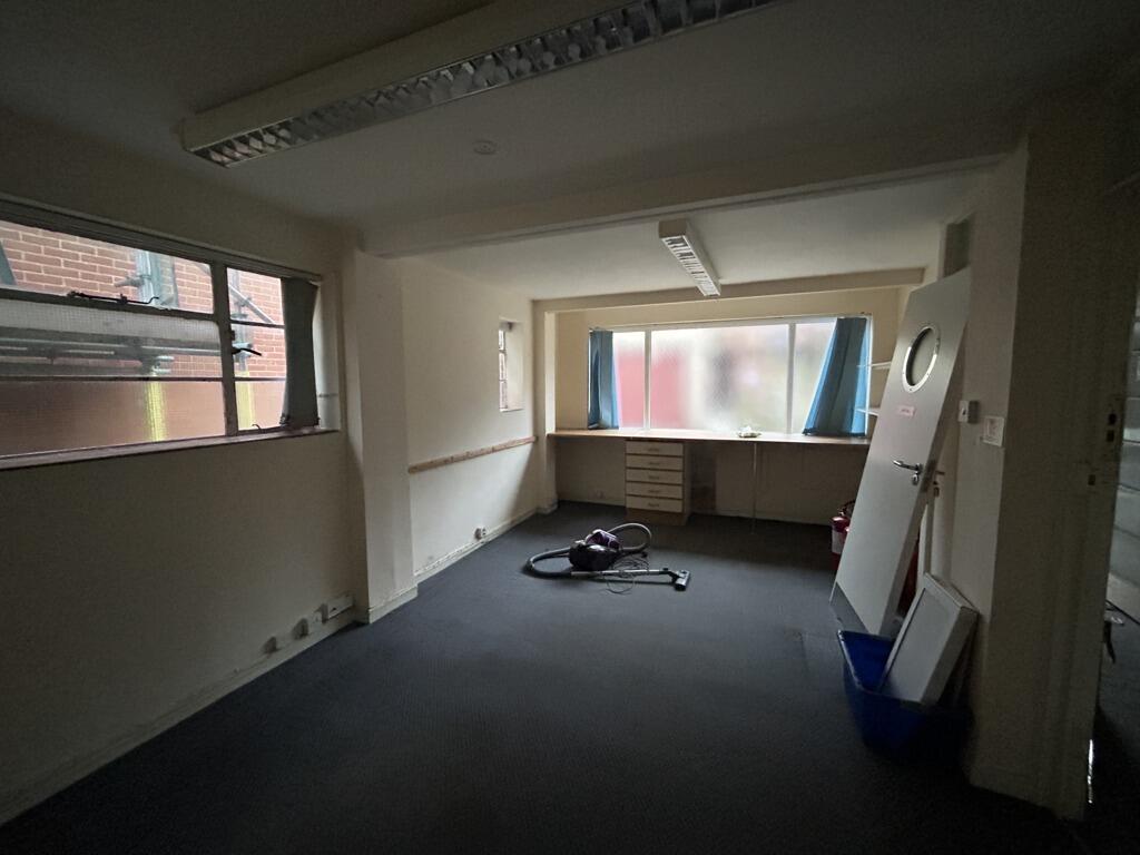 Additional image 31 of Mansion House, Princes Street, Yeovil, Somerset, BA20 1EG