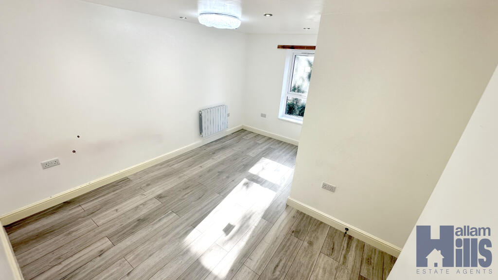 Apartment in Sheffield - View 4
