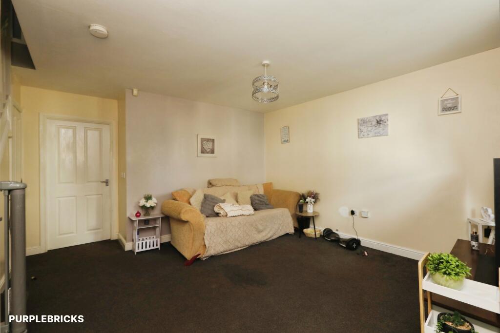House in Doncaster - View 4
