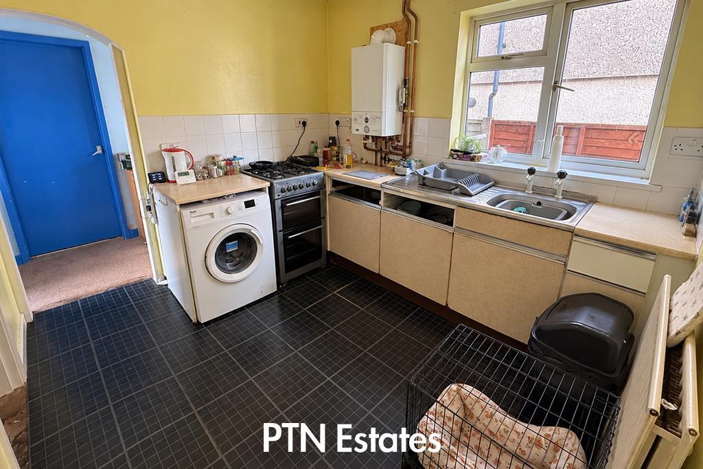 House in Dudley - View 4
