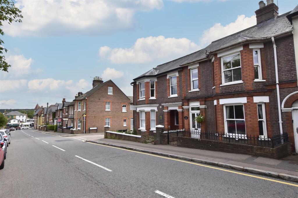 Kings Road, Berkhamsted - View 2