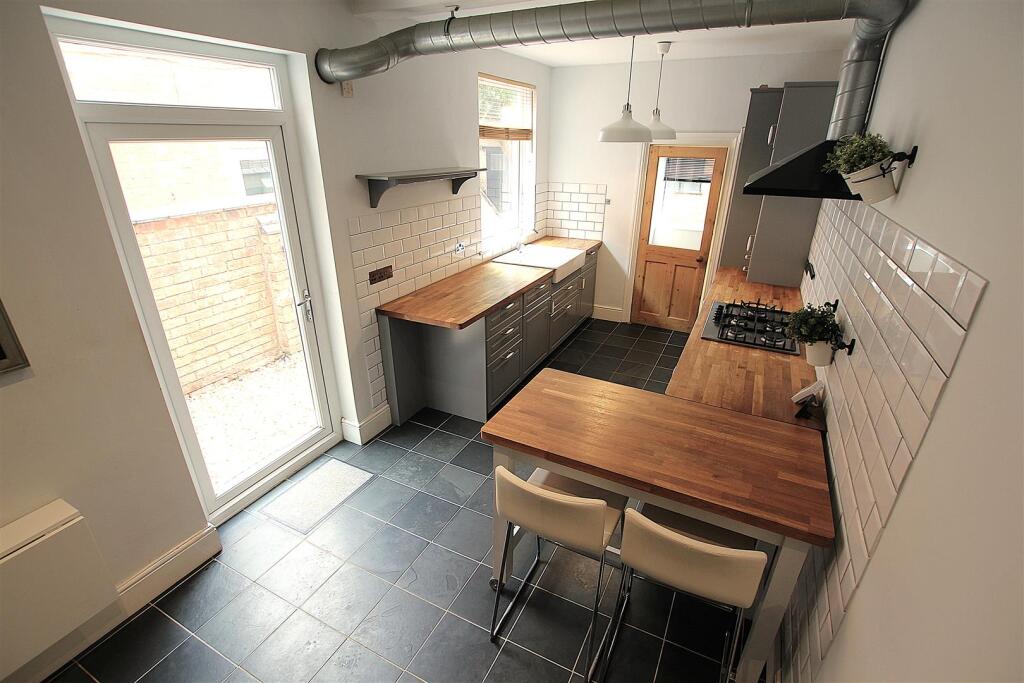 House in Northampton - View 5
