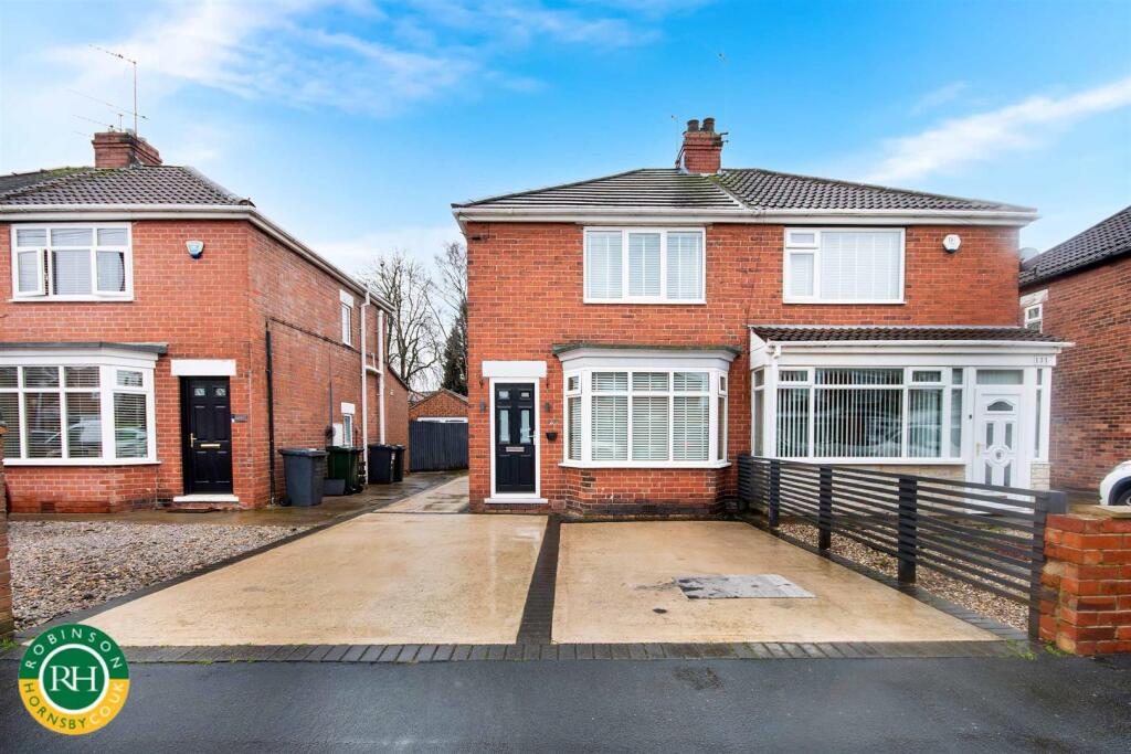 2-bed semi-detached on Crompton Avenue, Doncaster, £185,000