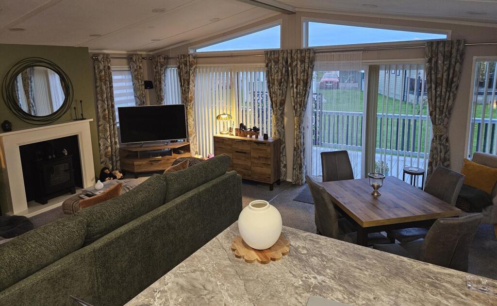 Sycamore Lakes, Skegness Road Burgh Le Marsh, PE24 5LN - View 4