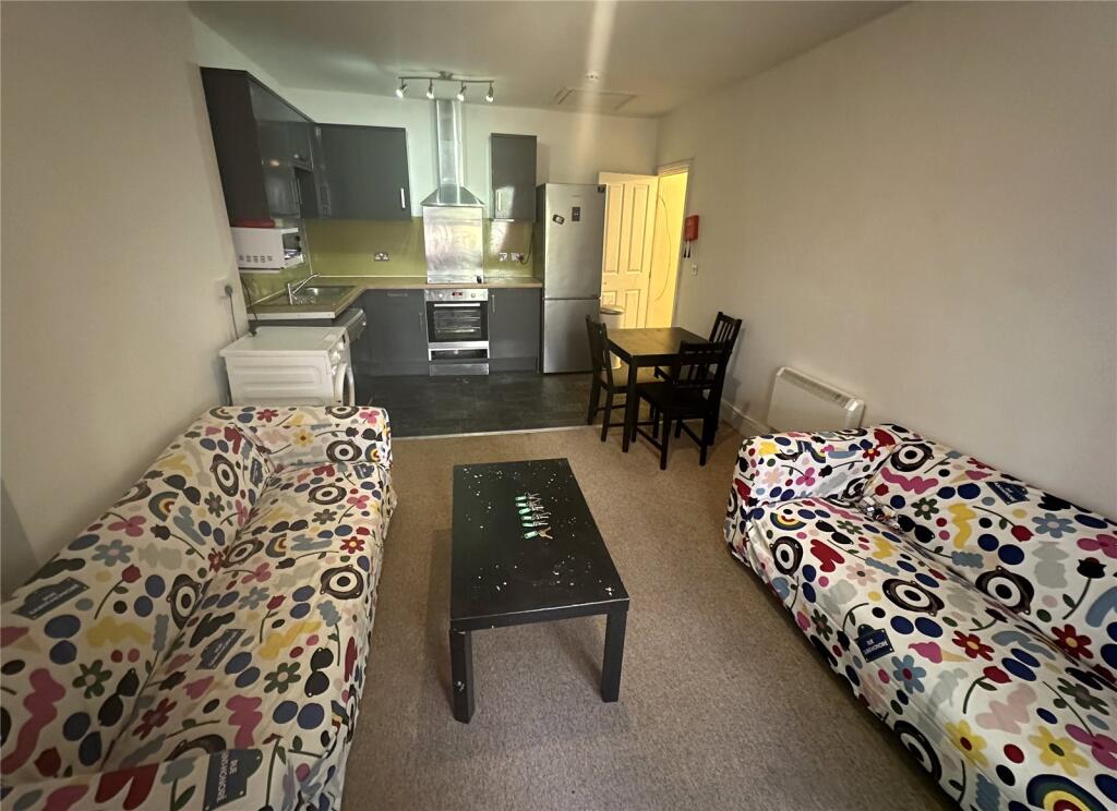 Apartment in Bristol - More