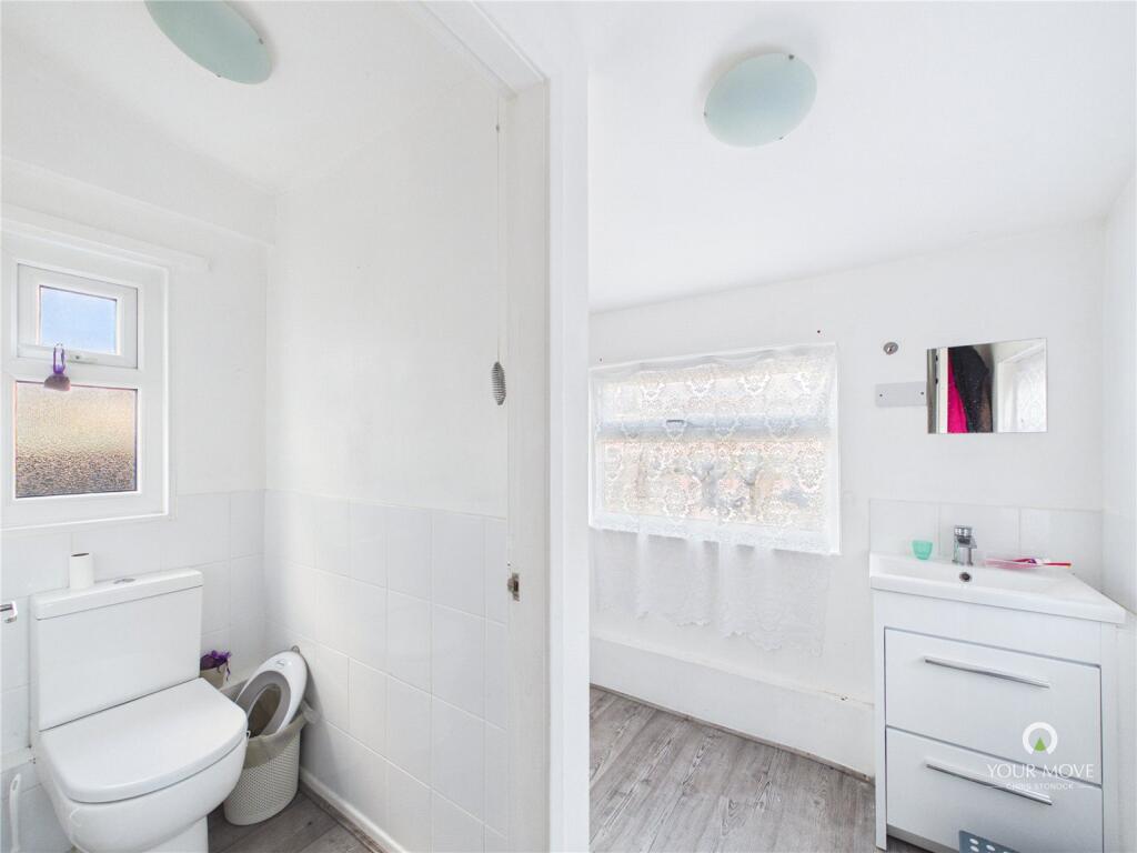 House in Gateshead, Highfield - More