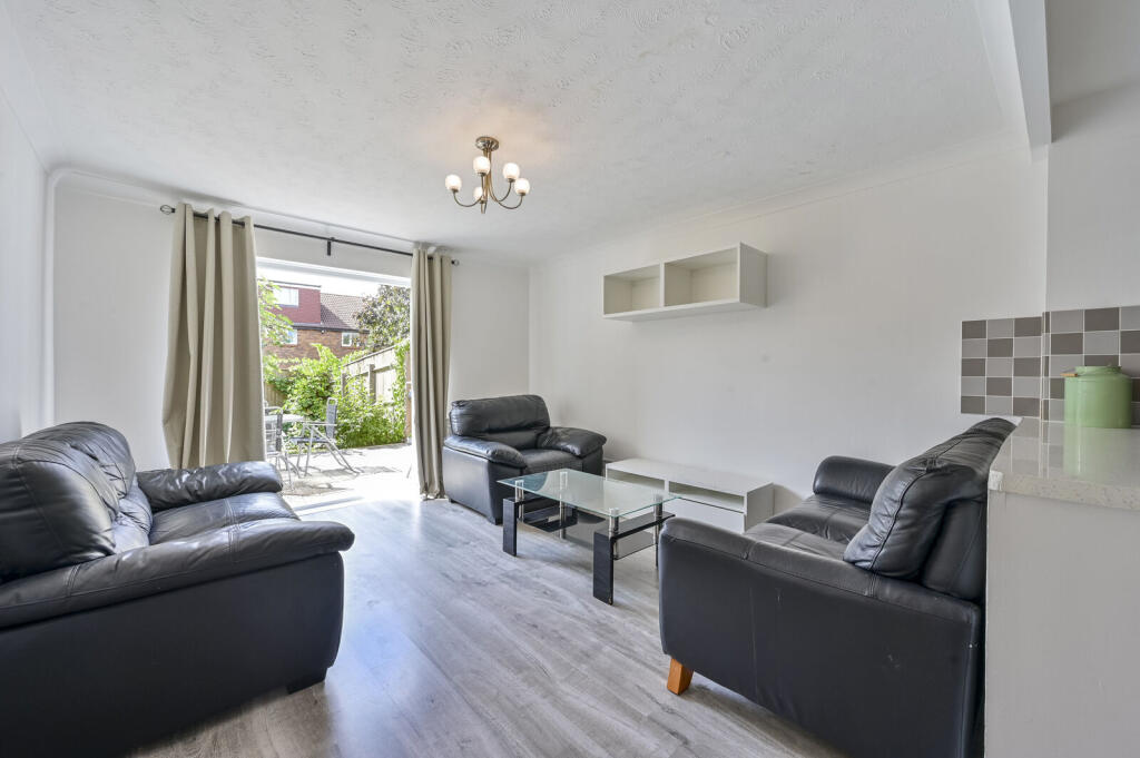 House in London - View 4