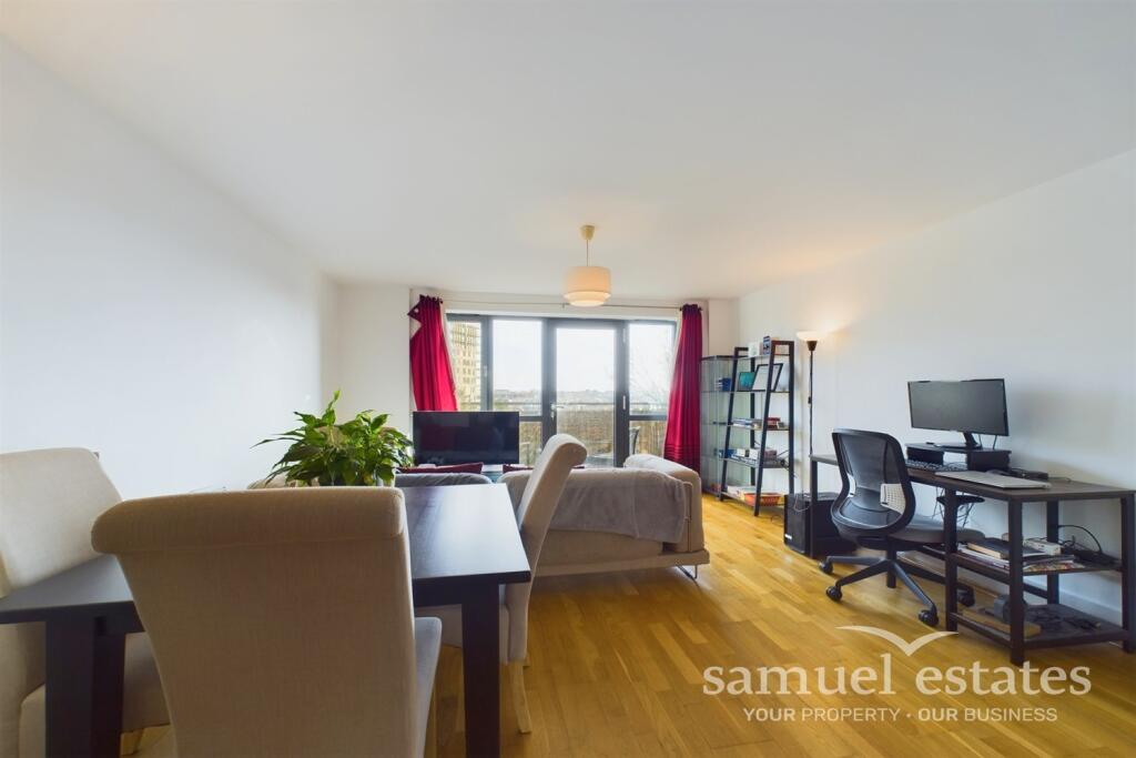 Apartment in London, Collier's Wood - View 3