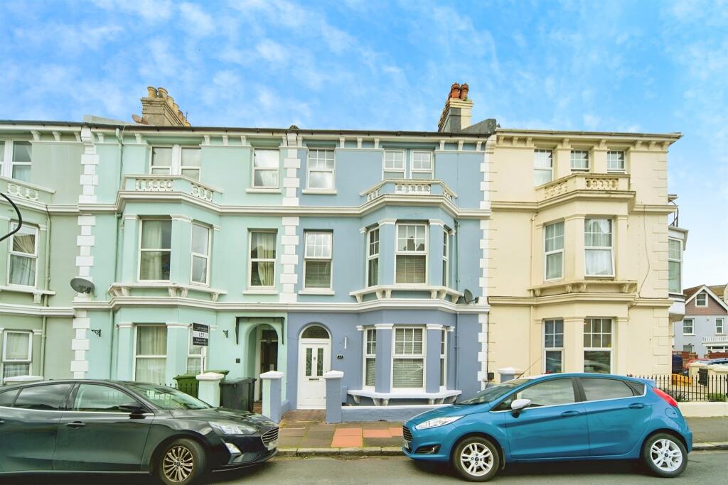 St. Aubyns Road, Eastbourne photo 2