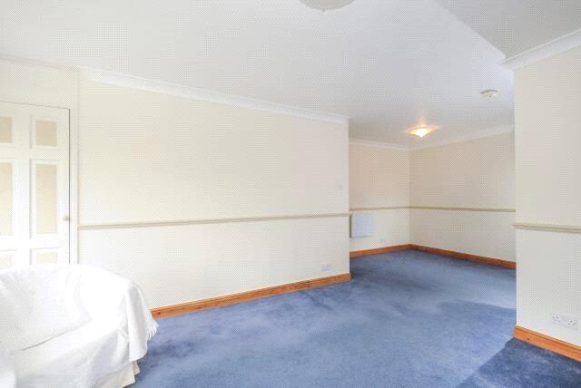 Apartment in Reading, Lower Earley, Earley - More