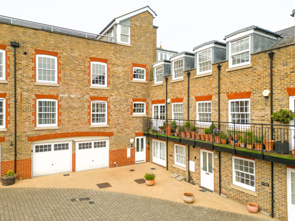 Main image of property: Clunbury Court, Manor Street, Berkhamsted
