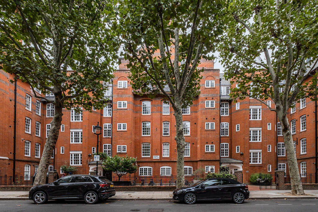 Apartment in London - View 2