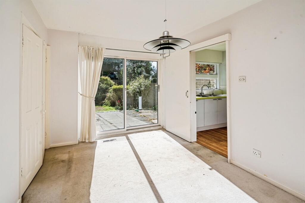 House in Slough, Taplow - View 4