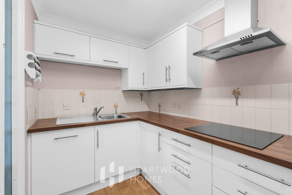 Apartment in St Albans, Fleetville - View 5